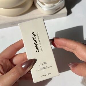 NEW Celebritips Bye Bye Adhesive Nail Remover